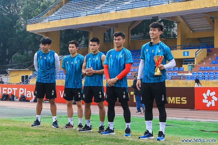 Sau ASEAN Cup 2024， Xuân Mạnh muốn cùng CLB Hà Nội vô địch V-League - Ảnh 1.